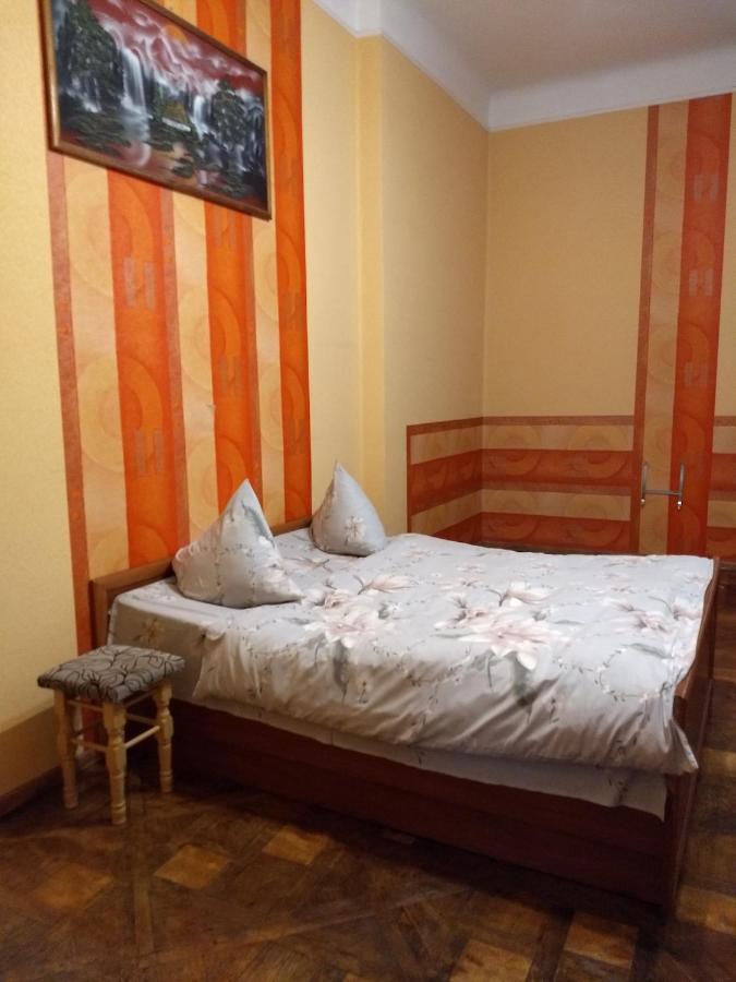 Apartment On Franka Iwano-Frankiwsk Zewnętrze zdjęcie